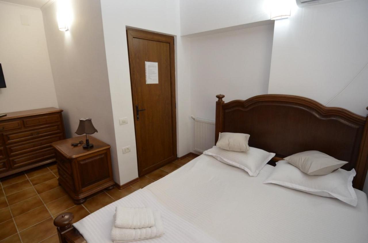 Vila Calypso Apartment Costinesti Exterior photo