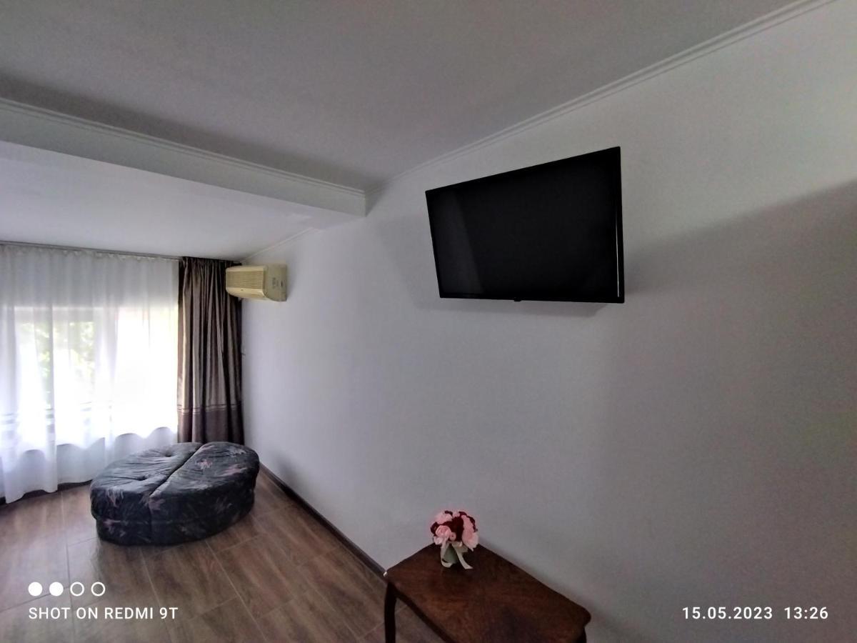 Vila Calypso Apartment Costinesti Exterior photo