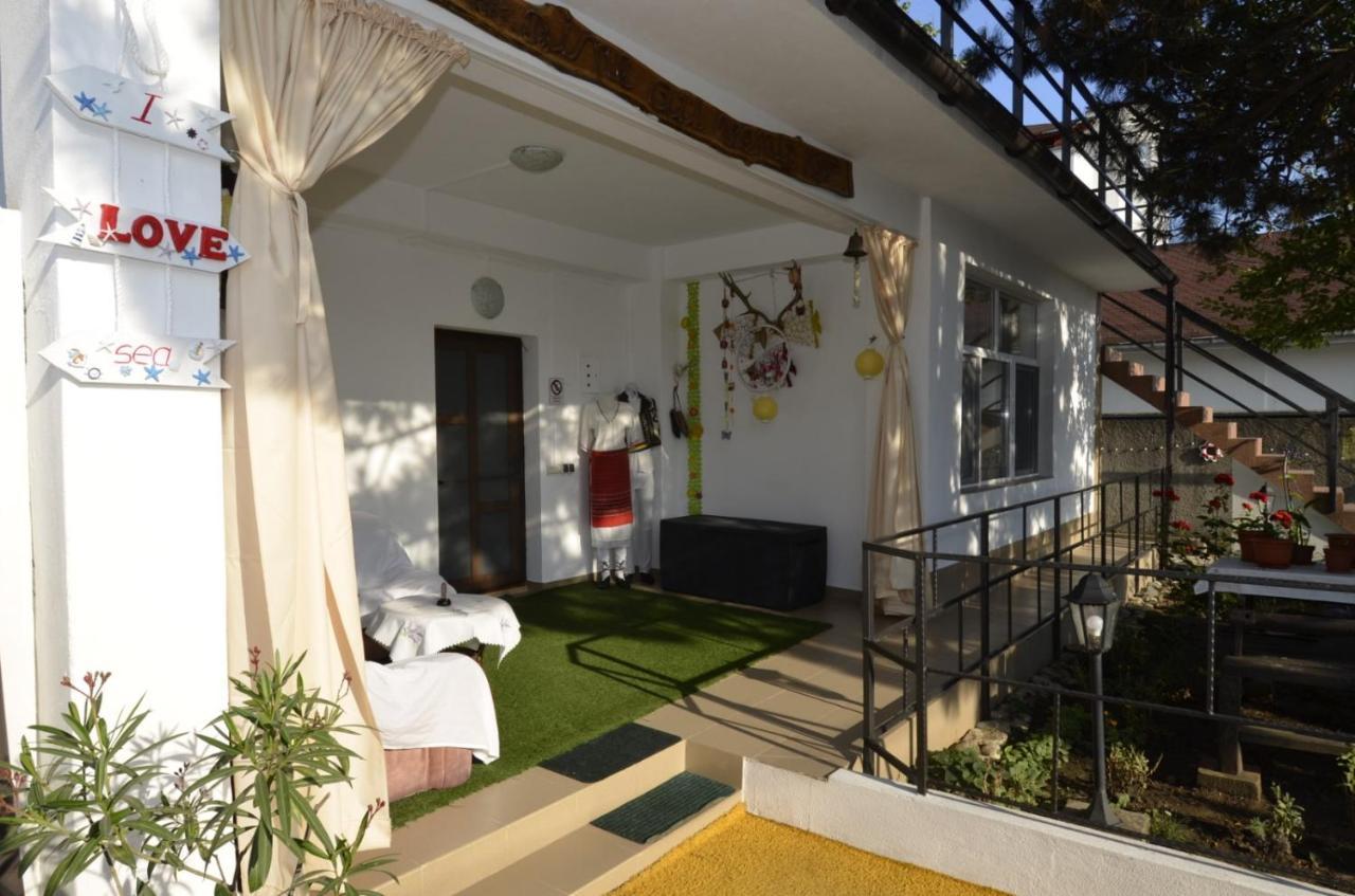 Vila Calypso Apartment Costinesti Exterior photo